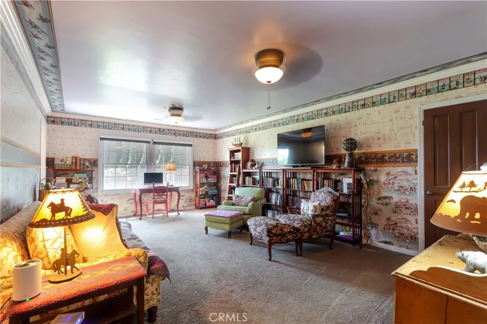 419 E Sunny Hills Fullerton, CA 92835