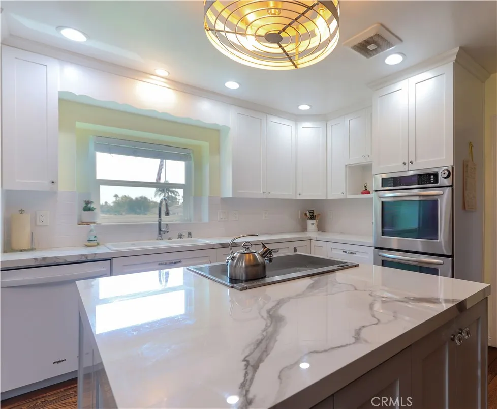 419 E Sunny Hills Fullerton, CA 92835