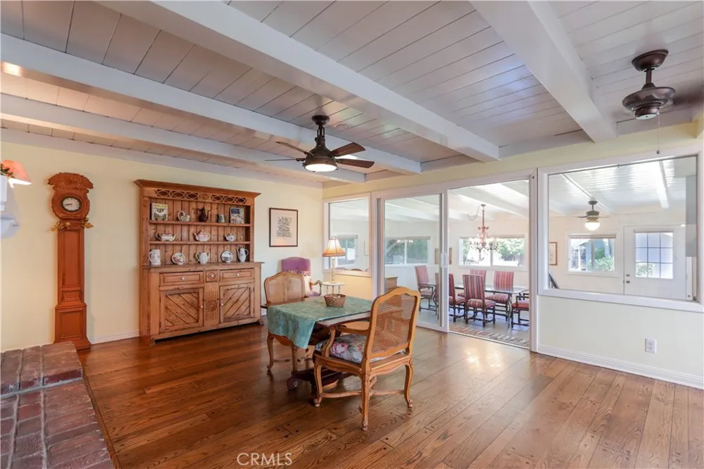 419 E Sunny Hills Fullerton, CA 92835