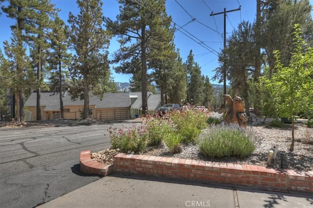 911 Panamint Mountain Big Bear City, CA 92314