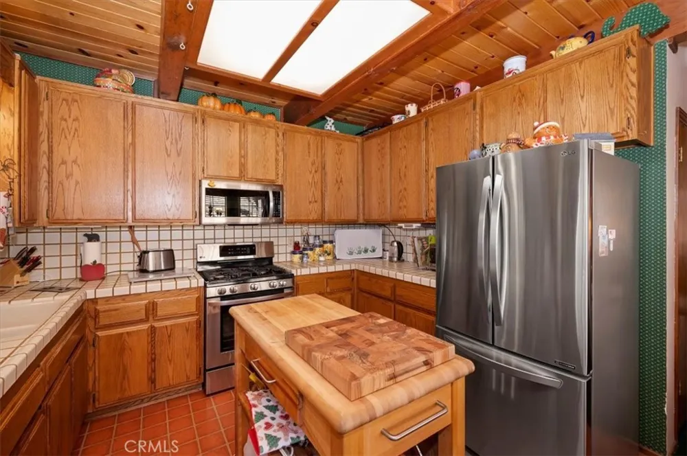 911 Panamint Mountain Big Bear City, CA 92314