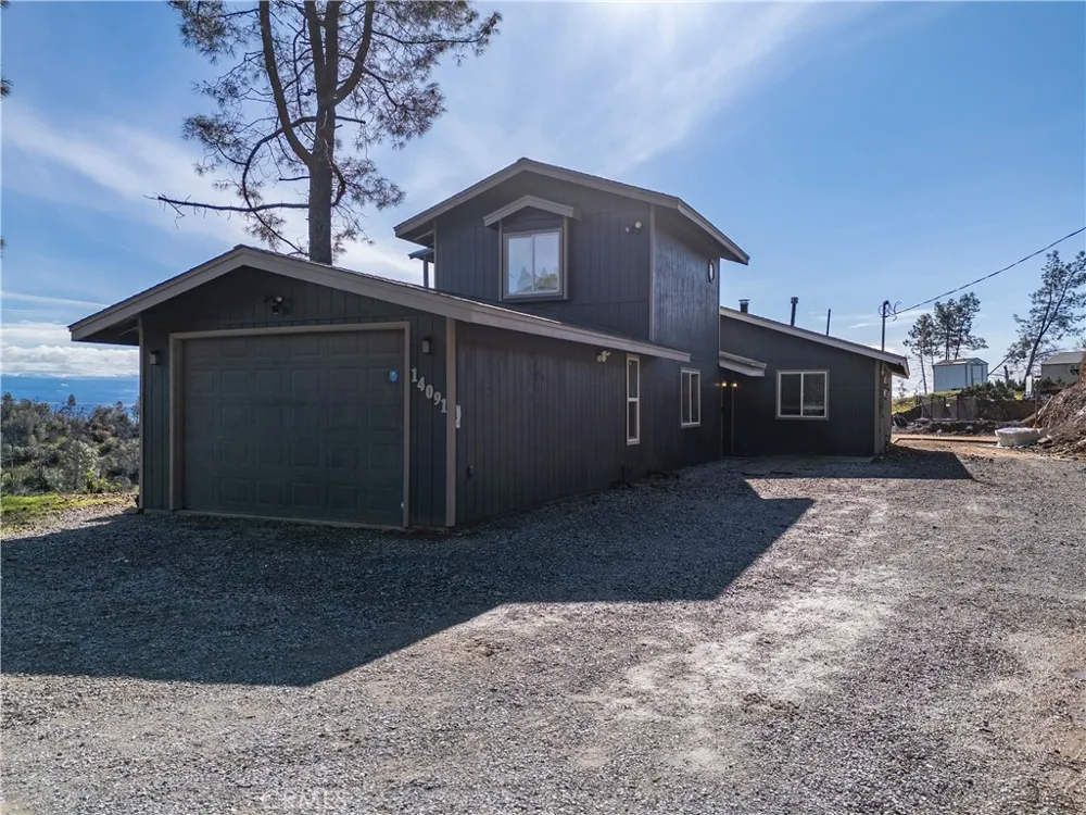 14091 Highview Trail Redding, CA 96003