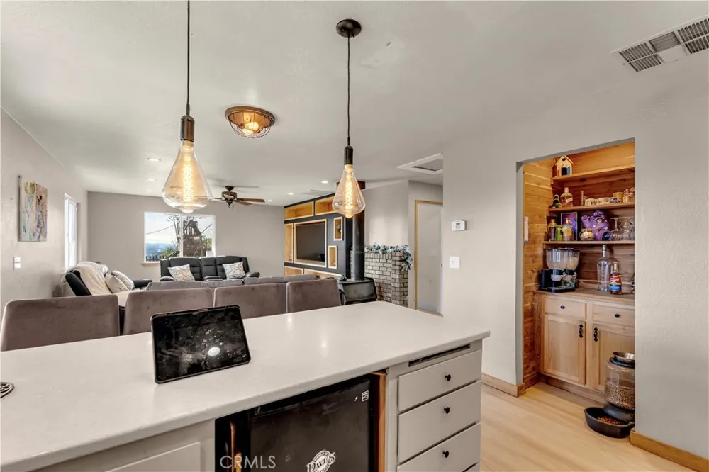 14091 Highview Trail Redding, CA 96003
