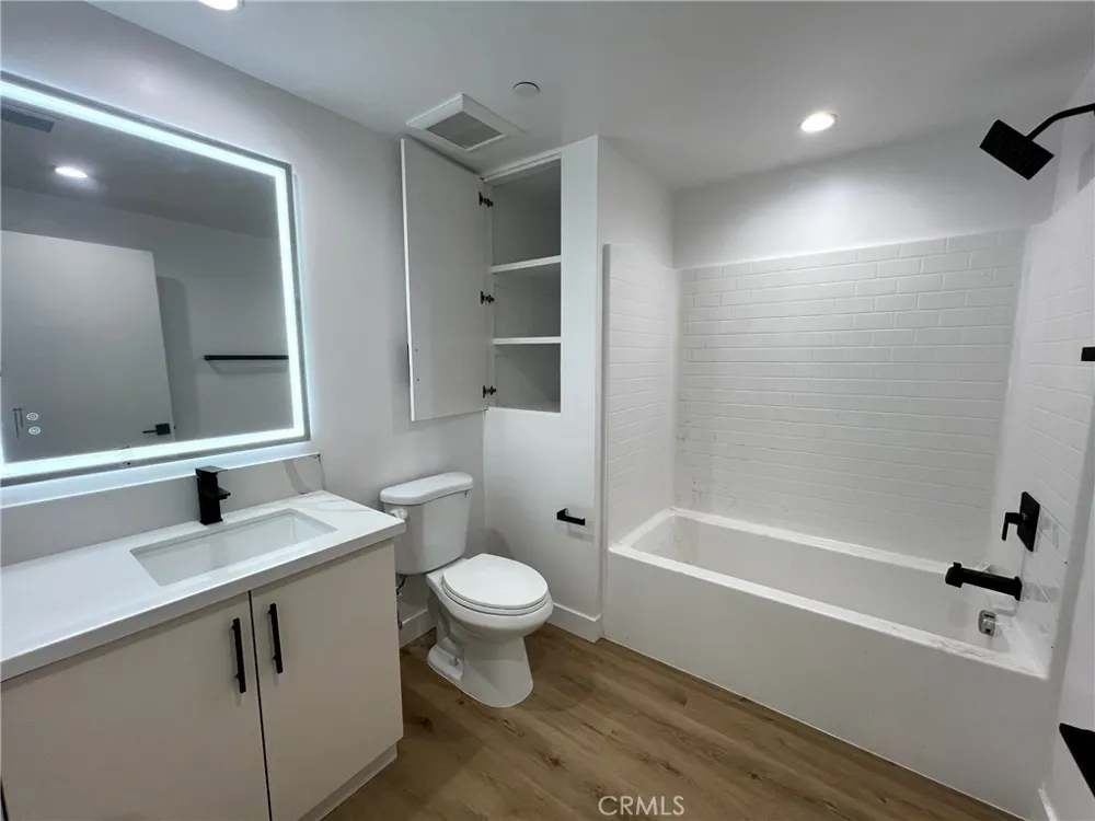 8016 Fair #210 Sun Valley, CA 91352