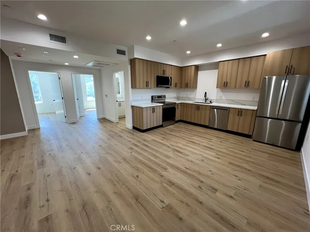 8016 Fair #210 Sun Valley, CA 91352
