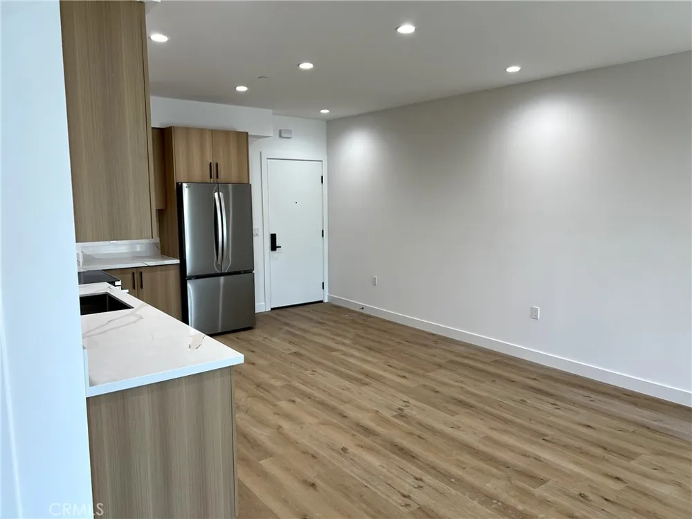 8016 Fair #210 Sun Valley, CA 91352