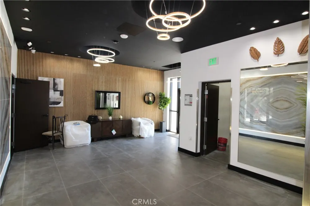 8016 Fair #210 Sun Valley, CA 91352