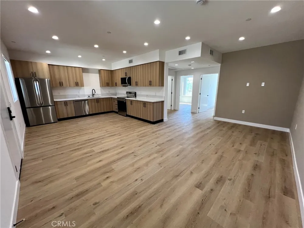 8016 Fair #210 Sun Valley, CA 91352