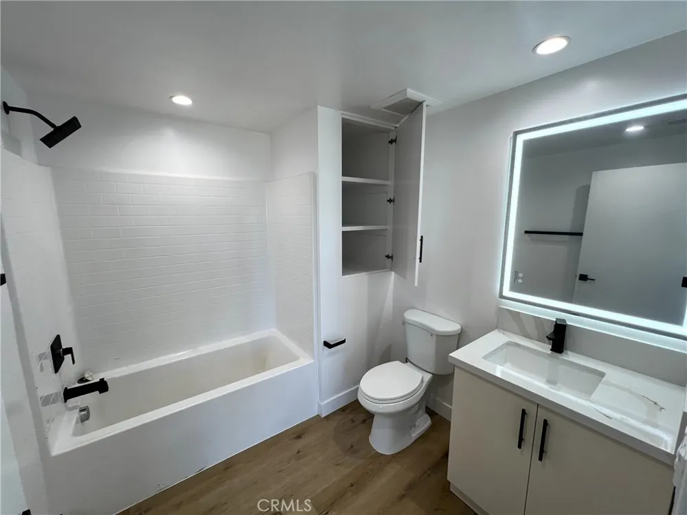 8016 Fair #210 Sun Valley, CA 91352