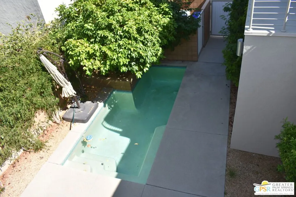 938 Oceo Circle Palm Springs, CA 92264