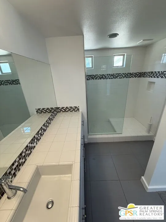 938 Oceo Circle Palm Springs, CA 92264