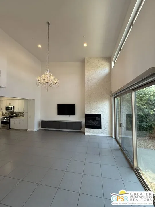 938 Oceo Circle Palm Springs, CA 92264