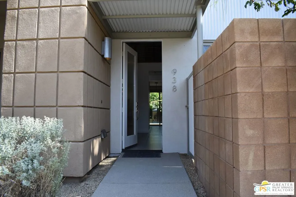 938 Oceo Circle Palm Springs, CA 92264