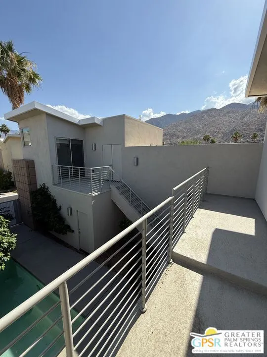 938 Oceo Circle Palm Springs, CA 92264