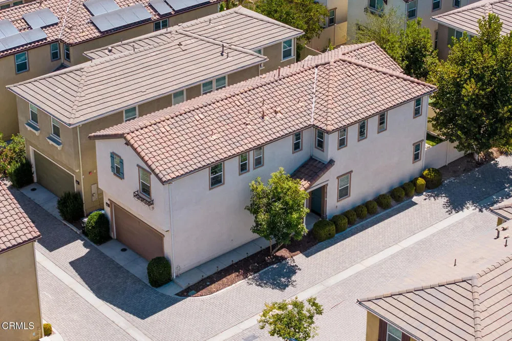 17326 Parque Vanowen Way Lake Balboa, CA 91406