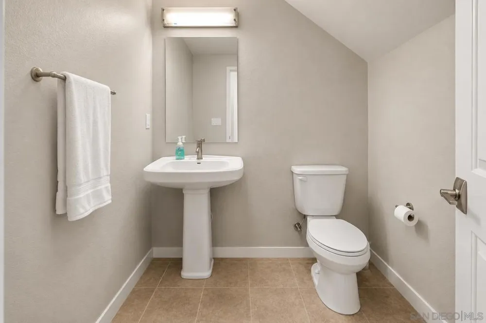 785 Trunorth Circle Escondido, CA 92026