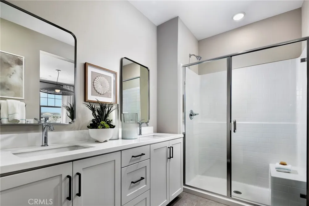 39460 E. EMORY LANE Ontario, CA 91761