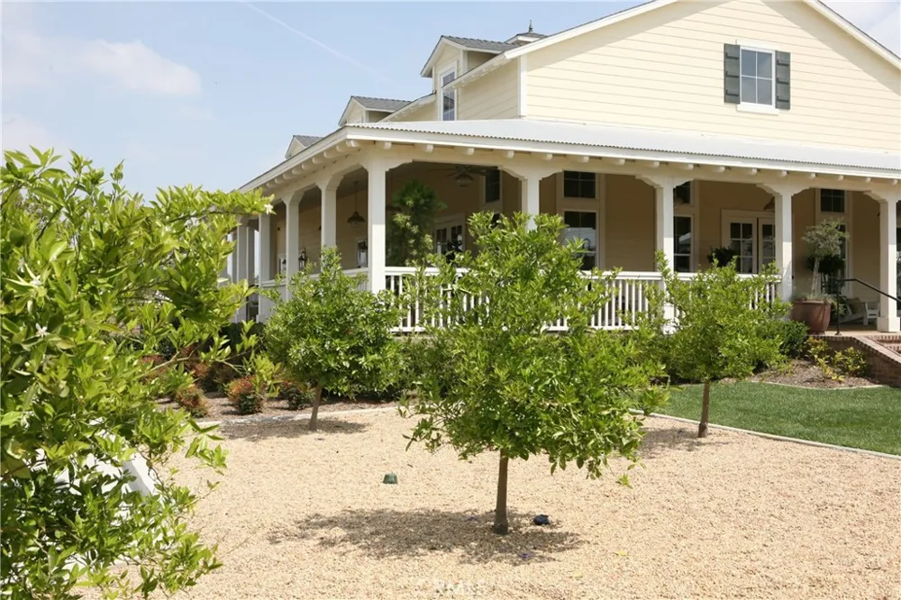 3946 E. BUCKNELL PASEO Ontario, CA 91761