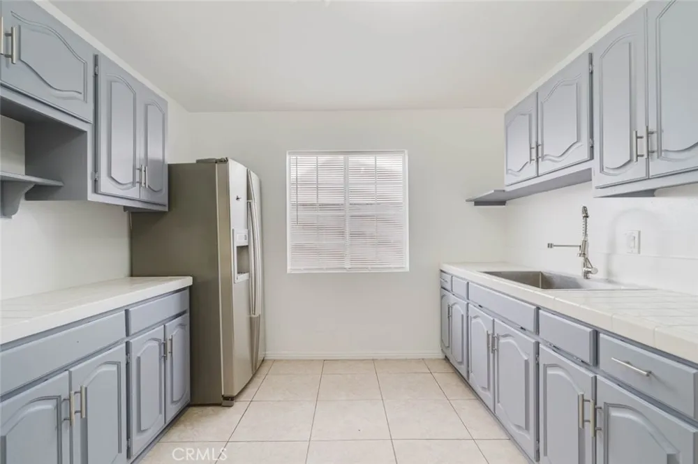 13501 Egbert Street Sylmar, CA 91342