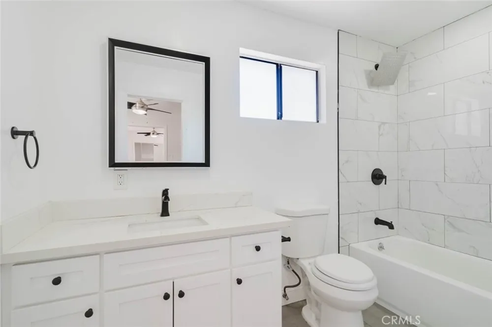 13501 Egbert Street Sylmar, CA 91342