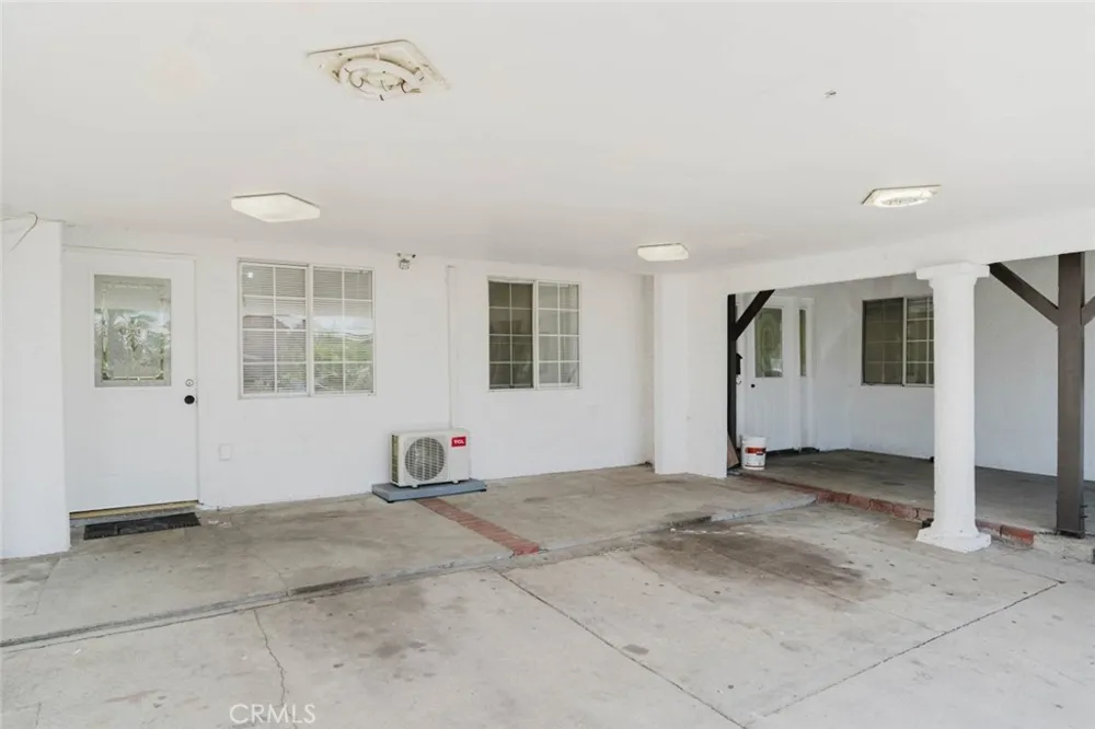 13501 Egbert Street Sylmar, CA 91342