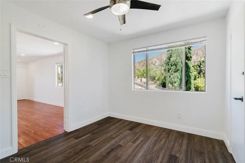 13501 Egbert Street Sylmar, CA 91342