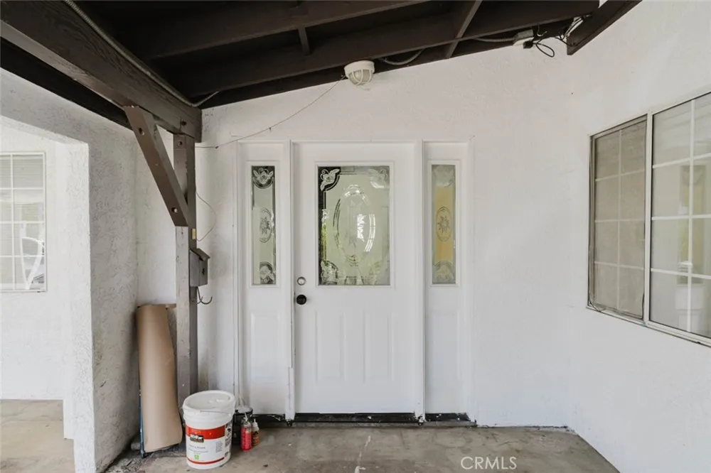 13501 Egbert Street Sylmar, CA 91342