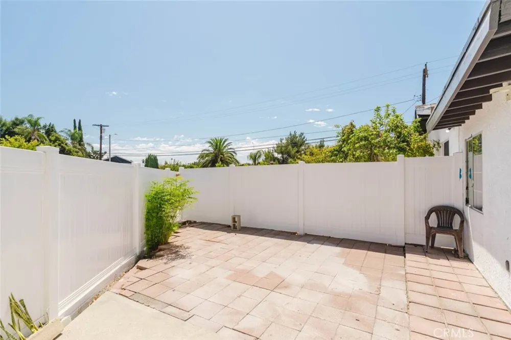 13501 Egbert Street Sylmar, CA 91342