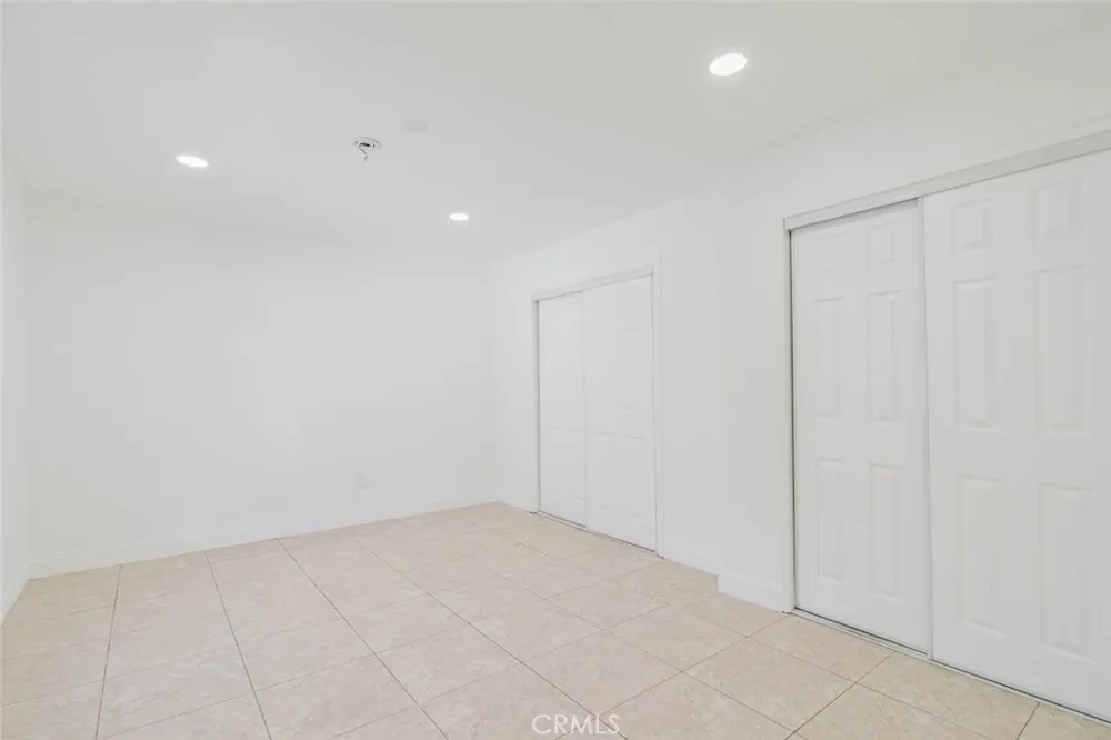 13501 Egbert Street Sylmar, CA 91342