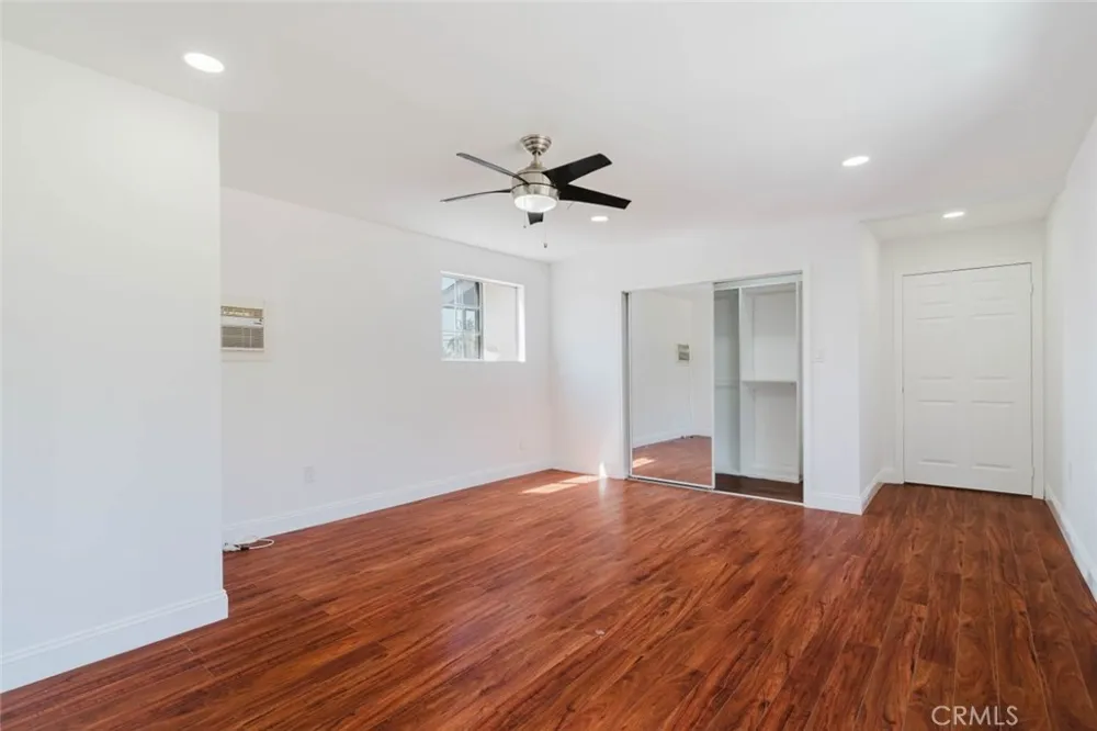 13501 Egbert Street Sylmar, CA 91342