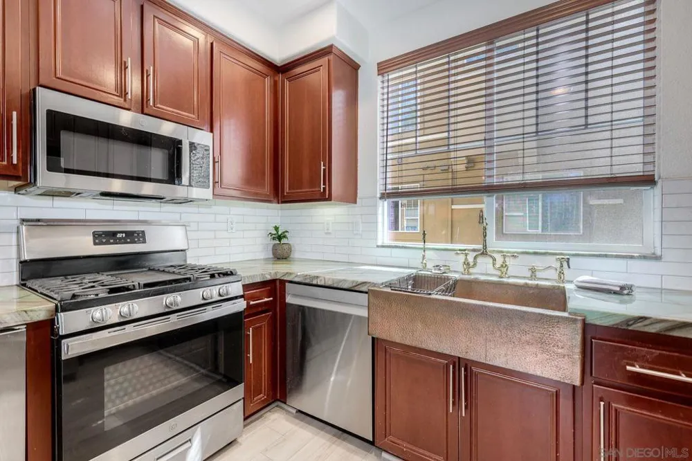 2770 Farragut Rd #116 San Diego, CA 92106