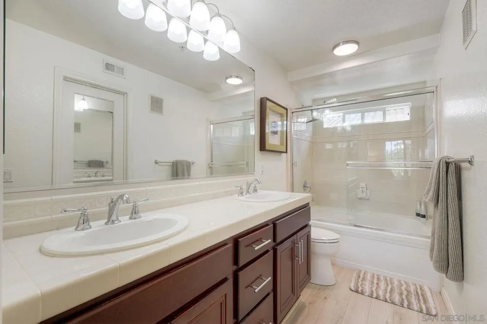 2770 Farragut Rd #116 San Diego, CA 92106