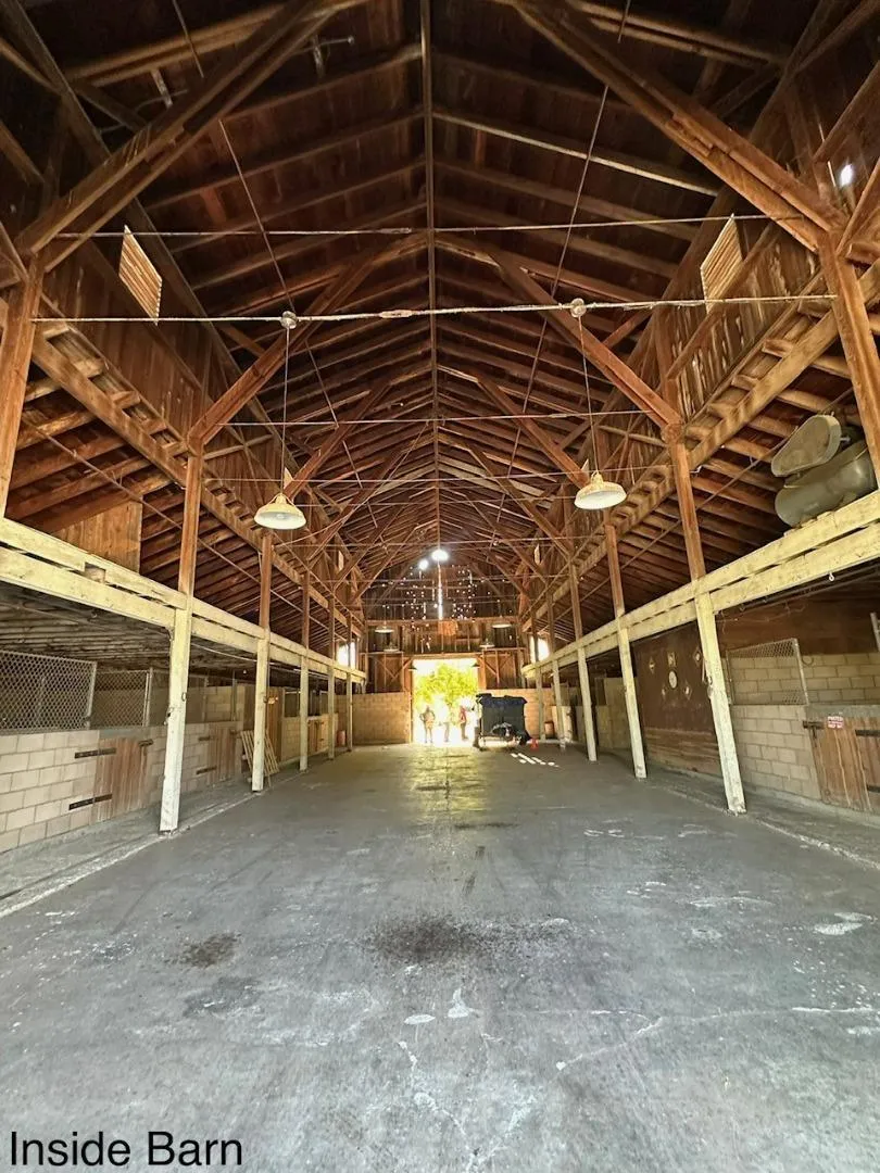 547 Mission Vineyard Road San Juan Bautista, CA 95045