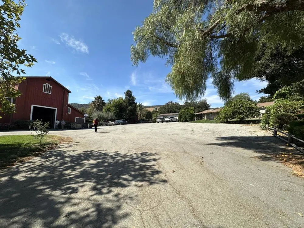 547 Mission Vineyard Road San Juan Bautista, CA 95045