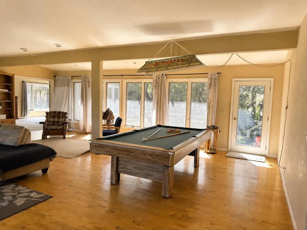 547 Mission Vineyard Road San Juan Bautista, CA 95045
