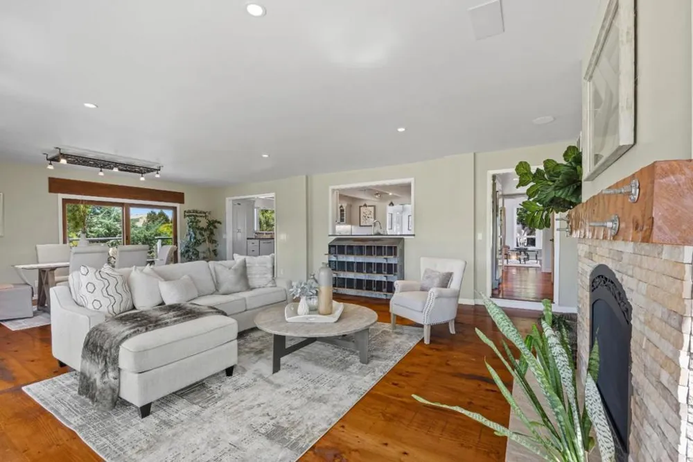 10115 Parrish View Drive Gilroy, CA 95020