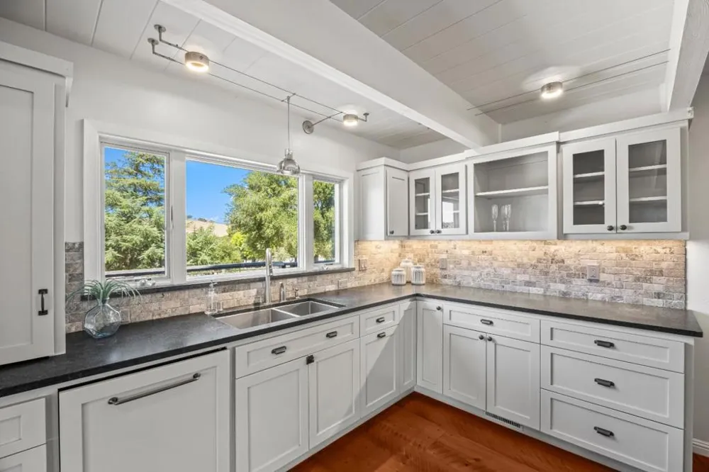 10115 Parrish View Drive Gilroy, CA 95020