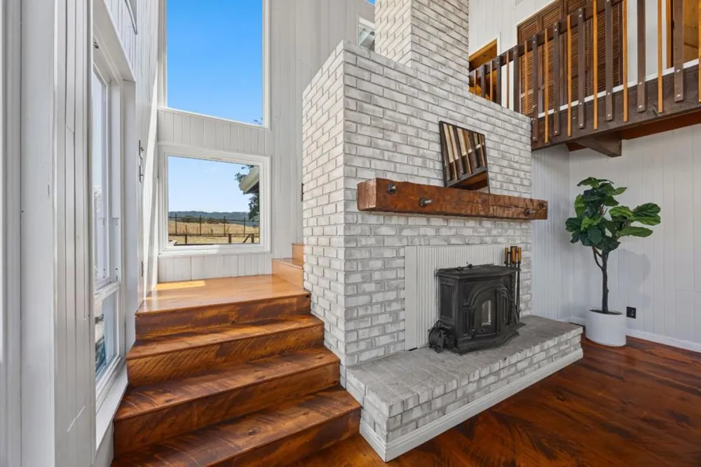 10115 Parrish View Drive Gilroy, CA 95020