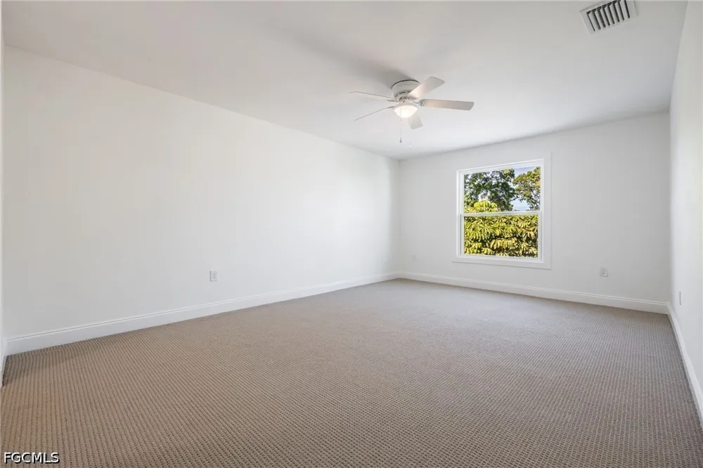 Pointe Circle Drive Fort Myers, FL 33908