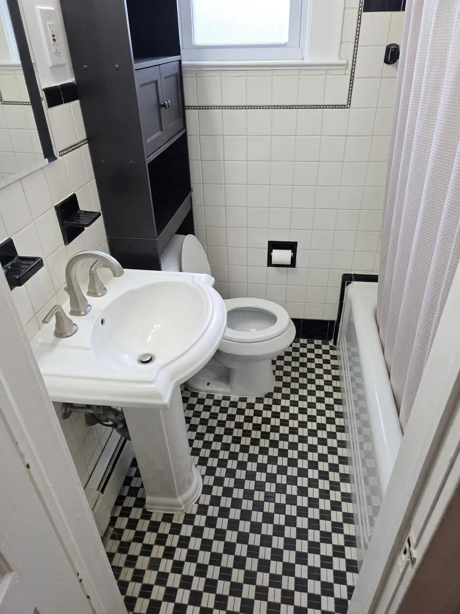 505 HOBOKEN RD Carlstadt, NJ 07072