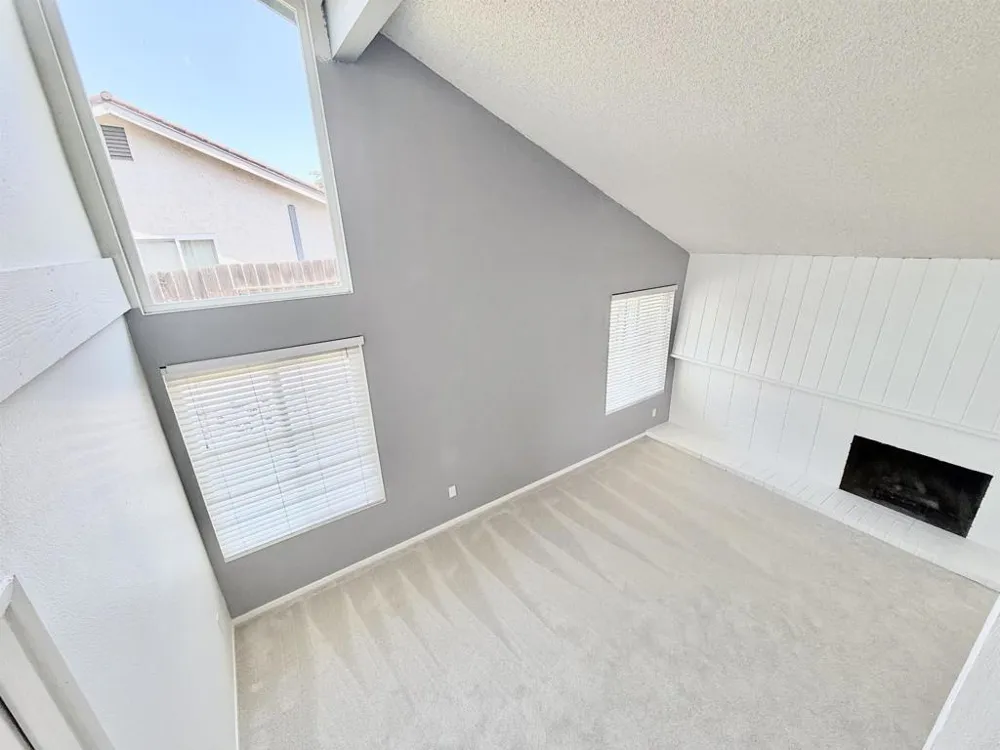 14744 Roberto Rio Road Poway, CA 92064