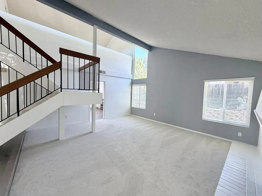 14744 Roberto Rio Road Poway, CA 92064