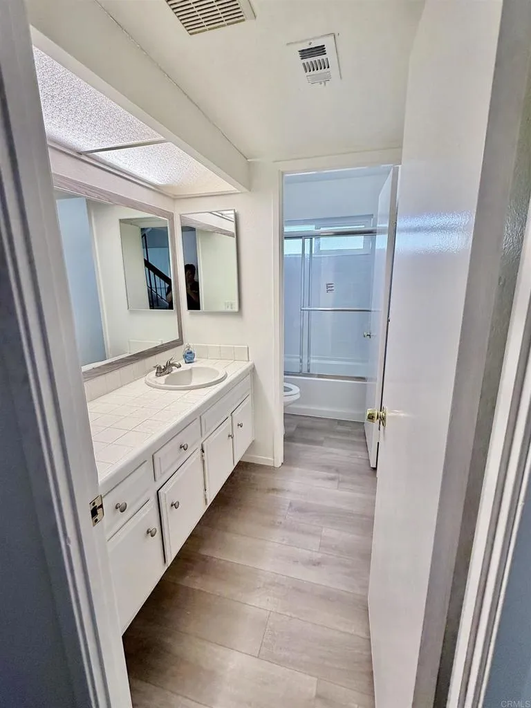 14744 Roberto Rio Road Poway, CA 92064