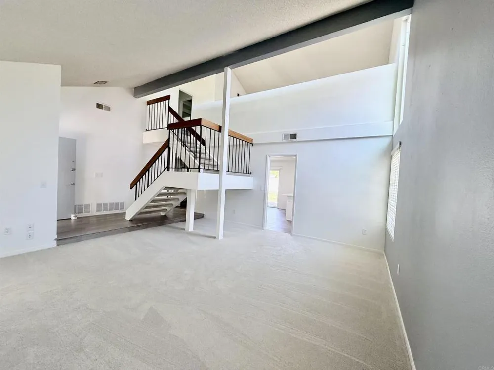 14744 Roberto Rio Road Poway, CA 92064