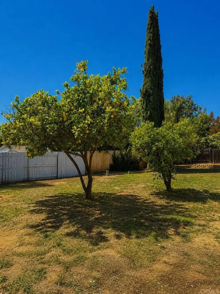 14744 Roberto Rio Road Poway, CA 92064