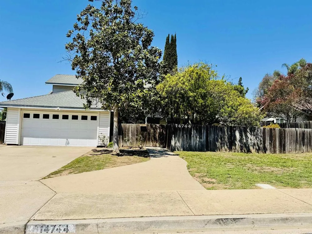 14744 Roberto Rio Road Poway, CA 92064