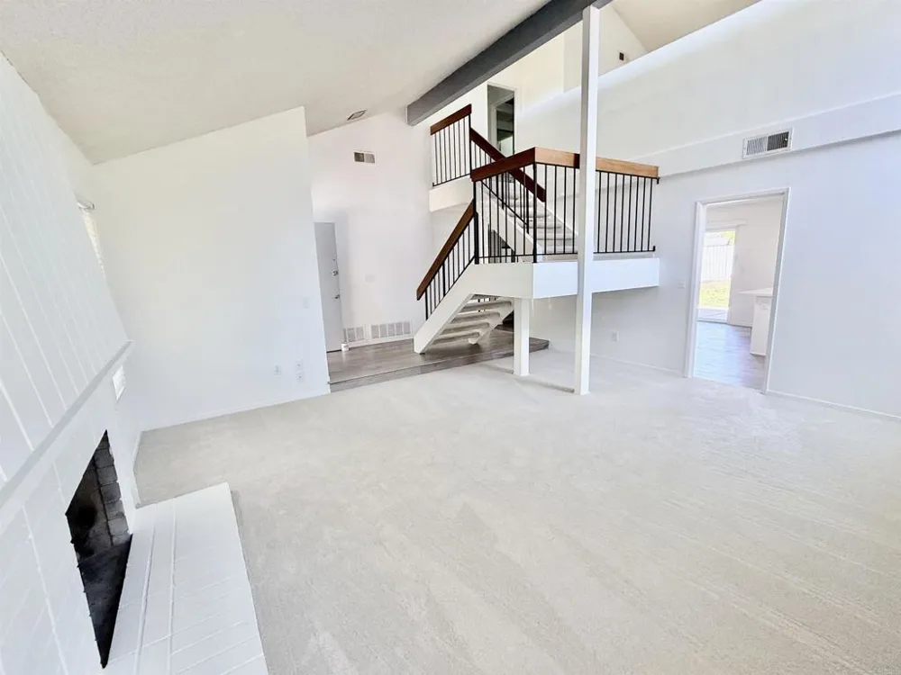 14744 Roberto Rio Road Poway, CA 92064