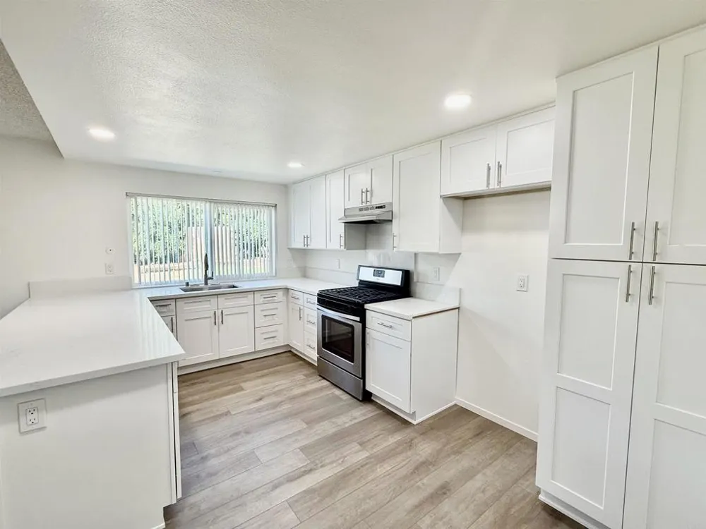 14744 Roberto Rio Road Poway, CA 92064