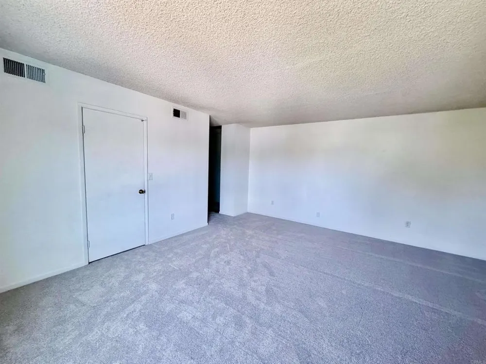 14744 Roberto Rio Road Poway, CA 92064