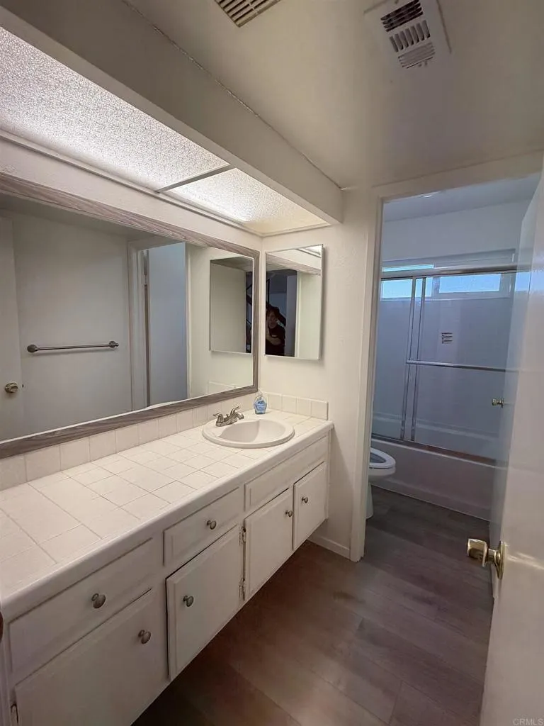 14744 Roberto Rio Road Poway, CA 92064